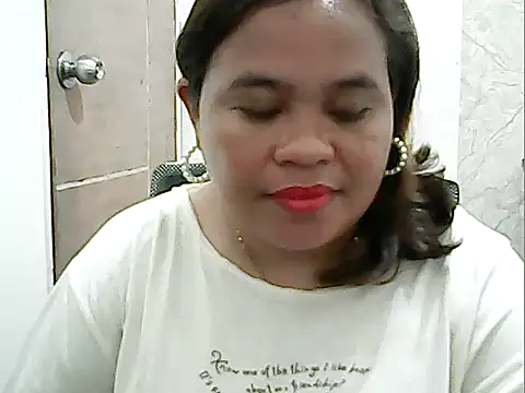 Snapshot of cutechubby chatting on March 11, 12:38 am cutechubby online show from March 11, 12:38 am