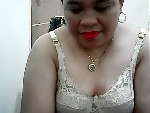 Snapshot of cutechubby chatting on March 11, 10:49 pm cutechubby online show from March 11, 10:49 pm