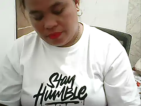 Snapshot of cutechubby chatting on March 31, 10:37 am cutechubby online show from March 31, 10:37 am