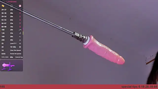 Snapshot of sophie_1_ chatting on December 1, 7:35 am sophie 1 online show from December 1, 7:35 am