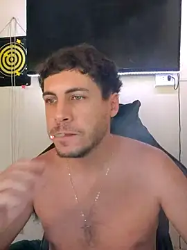 gonzalito222 online show from February 2, 4:17 pm