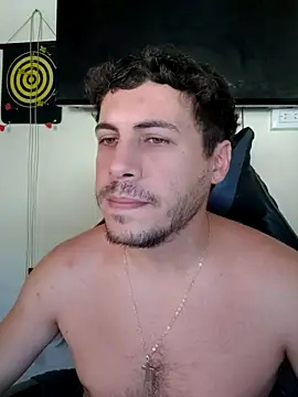 gonzalito222 online show from February 6, 5:27 pm