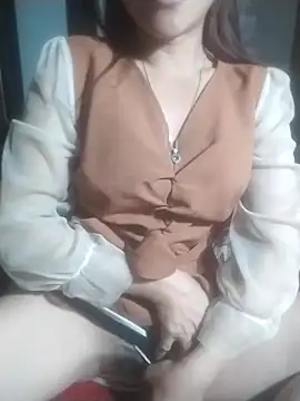 tieutam122 online show from February 11, 11:10 pm