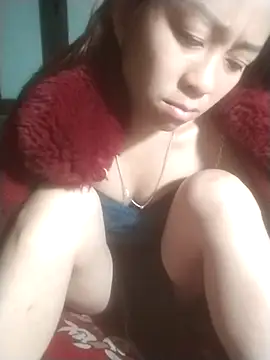 tieutam122 online show from February 13, 9:44 pm