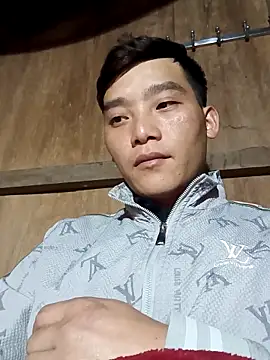 Snapshot of sanu551 chatting on February 1, 2:21 am sanu551 online show from February 1, 2:21 am