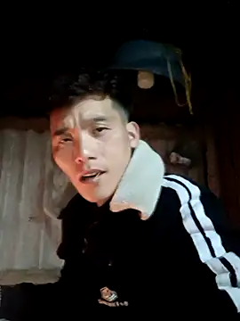 Snapshot of sanu551 chatting on February 9, 12:20 pm sanu551 online show from February 9, 12:20 pm