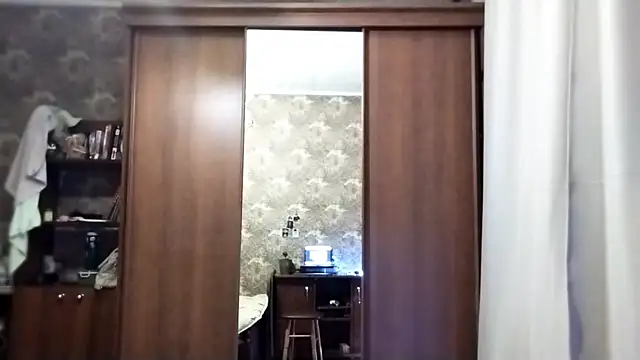 Snapshot of ArianeRandy chatting on December 14, 9:03 am ArianeRandy online show from December 14, 9:03 am