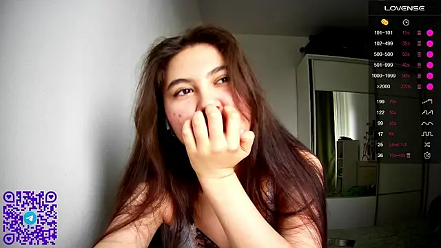 ArianeRandy online show from May 28, 3:09 pm