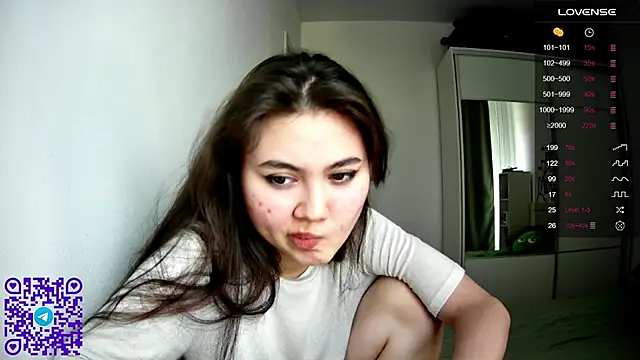 ArianeRandy online show from June 4, 3:07 pm