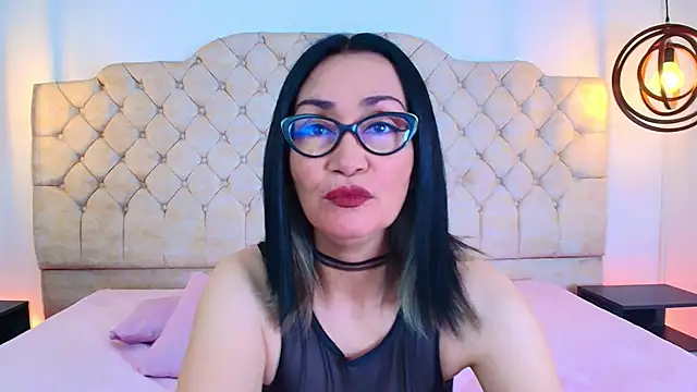 Snapshot of Lucy1_Lane chatting on November 26, 11:22 am Lucy1 Lane online show from November 26, 11:22 am