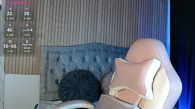 Snapshot of Karla_Ferrer_x chatting on July 28, 3:21 pm Karla Ferrer x online show from July 28, 3:21 pm