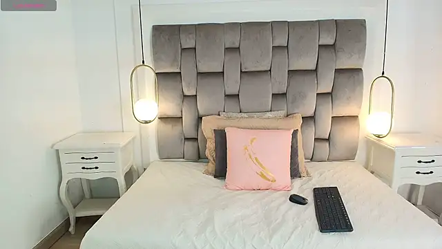 Snapshot of gaby_smit__ chatting on December 2, 11:59 am gaby smit online show from December 2, 11:59 am