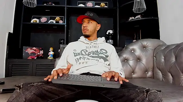 Brand Collins online show from January 10, 8:10 pm