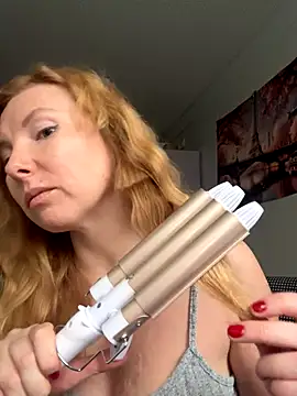 Snapshot of JenyJansy chatting on December 5, 12:03 pm JenyJansy online show from December 5, 12:03 pm