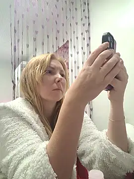 JenyJansy online show from January 8, 9:50 pm
