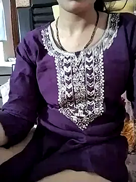 Snapshot of RASHMI_SHARMA9 chatting on June 25, 11:04 am RASHMI SHARMA9 online show from June 25, 11:04 am