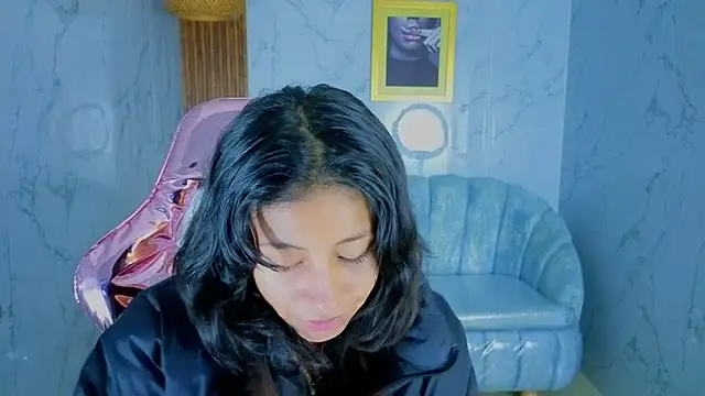 serabella s online show from February 10, 1:04 pm