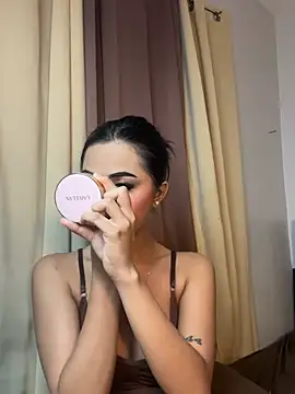 Diannellove online show from May 17, 3:52 pm