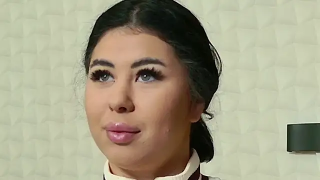 Snapshot of MegaBoobsDeee chatting on December 23, 4:54 am MegaBoobsDeee online show from December 23, 4:54 am