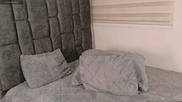 sophiie gonx online show from February 24, 6:44 am