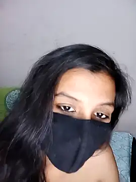 Snapshot of your-Mia07 chatting on December 3, 1:53 pm your-Mia07 online show from December 3, 1:53 pm