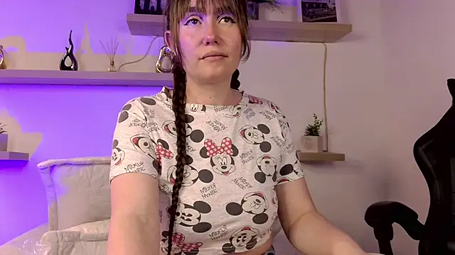 Snapshot of tiffanyrose03 chatting on December 2, 8:37 pm tiffanyrose03 online show from December 2, 8:37 pm