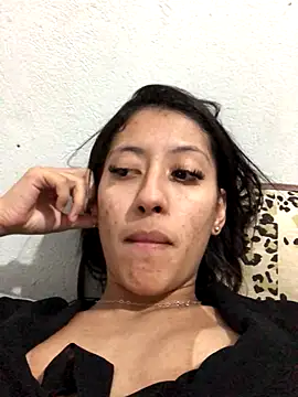 Snapshot of casalnovo8 chatting on December 3, 5:04 am casalnovo8 online show from December 3, 5:04 am