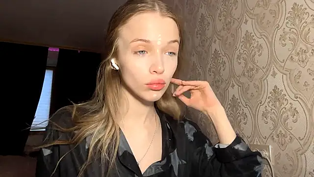 Snapshot of AshlyPalas chatting on November 27, 10:39 am AshlyPalas online show from November 27, 10:39 am