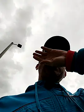 Fuegosutil online show from December 4, 4:16 pm