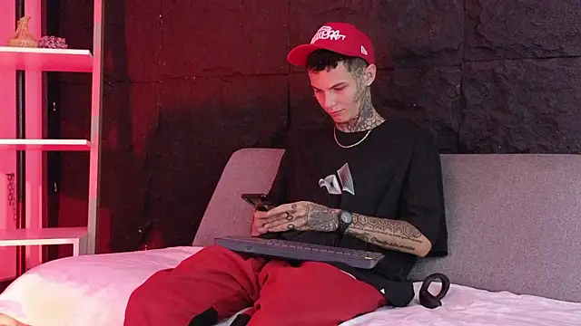 Paulo 527 online show from February 3, 8:58 pm