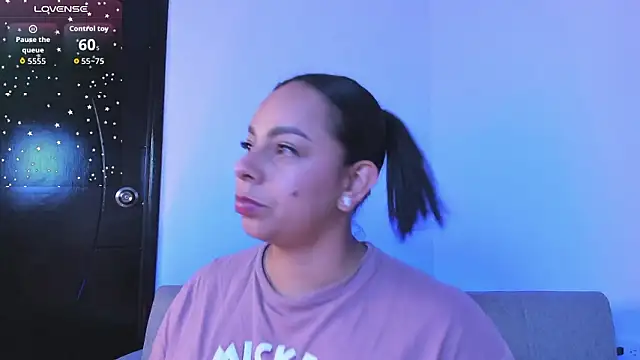 Snapshot of jimena_chic1 chatting on March 5, 9:22 pm jimena chic1 online show from March 5, 9:22 pm