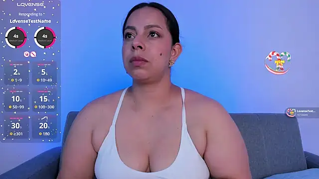 Snapshot of jimena_chic1 chatting on June 21, 4:31 pm jimena chic1 online show from June 21, 4:31 pm