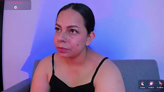 Snapshot of jimena_chic1 chatting on June 27, 4:23 pm jimena chic1 online show from June 27, 4:23 pm
