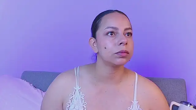 Snapshot of jimena_chic1 chatting on July 26, 4:36 pm jimena chic1 online show from July 26, 4:36 pm