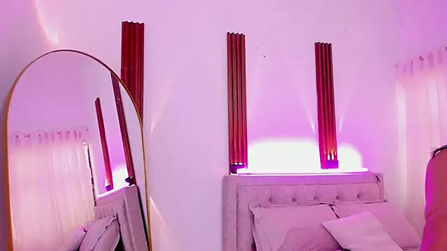 DakottaBluu online show from December 4, 7:44 pm