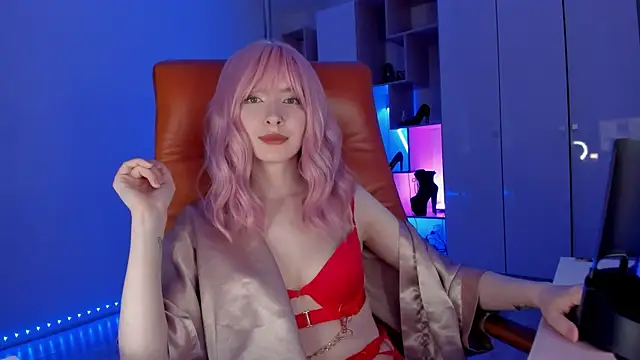 Snapshot of Mistress_Iris chatting on May 10, 4:12 pm Mistress Iris online show from May 10, 4:12 pm