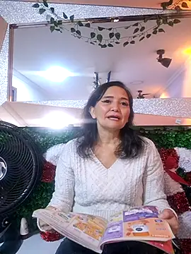 Snapshot of Alexa_Murphy_ chatting on November 28, 1:25 pm Alexa Murphy online show from November 28, 1:25 pm