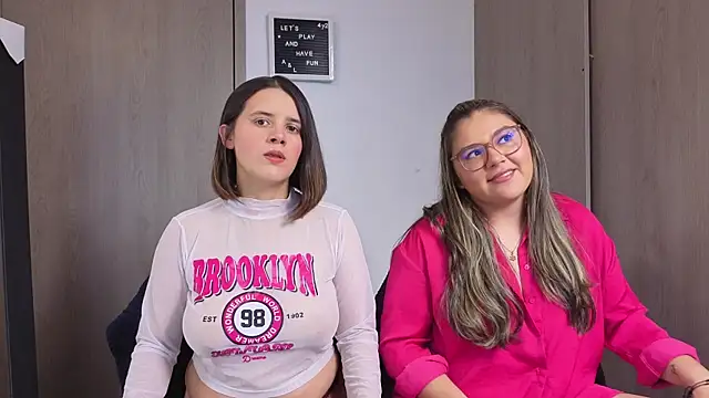 ArianaBlak  online show from March 31, 7:25 pm