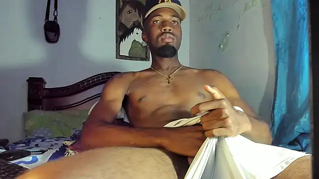 Snapshot of blaze_panther chatting on April 13, 12:54 pm blaze panther online show from April 13, 12:54 pm