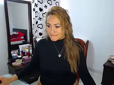 Snapshot of ximenaxcite19 chatting on December 14, 1:27 pm ximenaxcite19 online show from December 14, 1:27 pm