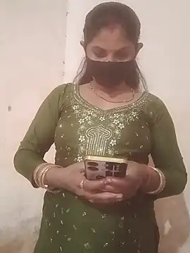 Snapshot of Pooja_bhabhi00 chatting on December 5, 6:33 am Pooja bhabhi00 online show from December 5, 6:33 am