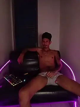 theyllorwillian online show from July 1, 1:07 am