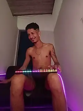 theyllorwillian online show from July 2, 3:23 am
