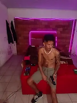 theyllorwillian online show from July 23, 2:37 pm