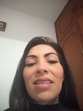 leidhy online show from November 27, 8:44 pm