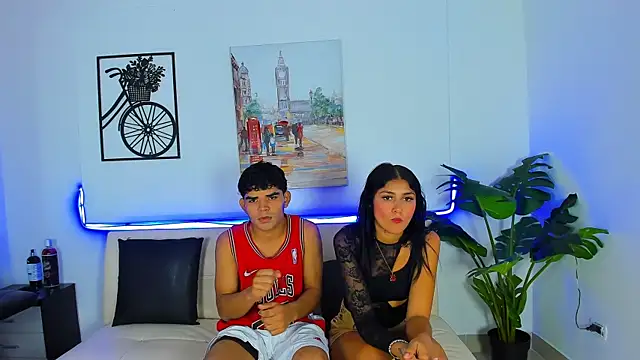 Snapshot of Crazy_porkys chatting on March 3, 12:33 pm Crazy porkys online show from March 3, 12:33 pm