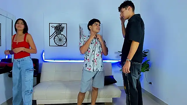 Snapshot of Crazy_porkys chatting on March 7, 12:46 pm Crazy porkys online show from March 7, 12:46 pm