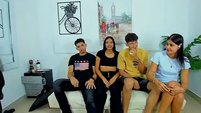 Snapshot of Crazy_porkys chatting on March 11, 12:11 pm Crazy porkys online show from March 11, 12:11 pm