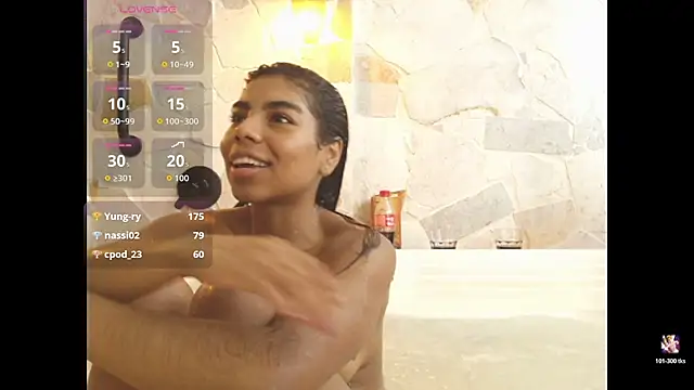 Snapshot of Dakota_ferreti_ chatting on June 24, 9:47 pm Dakota ferreti online show from June 24, 9:47 pm