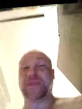 Snapshot of AstralPhase900 chatting on March 29, 10:48 am AstralPhase900 online show from March 29, 10:48 am